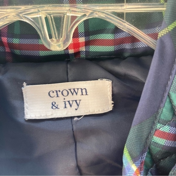 Crown & Ivy green plaid quilted vest, size medium - Picture 8 of 9